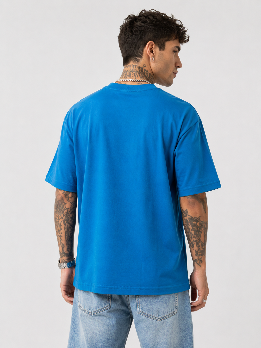 Back of blue round-neck racing T-shirt with short sleeves