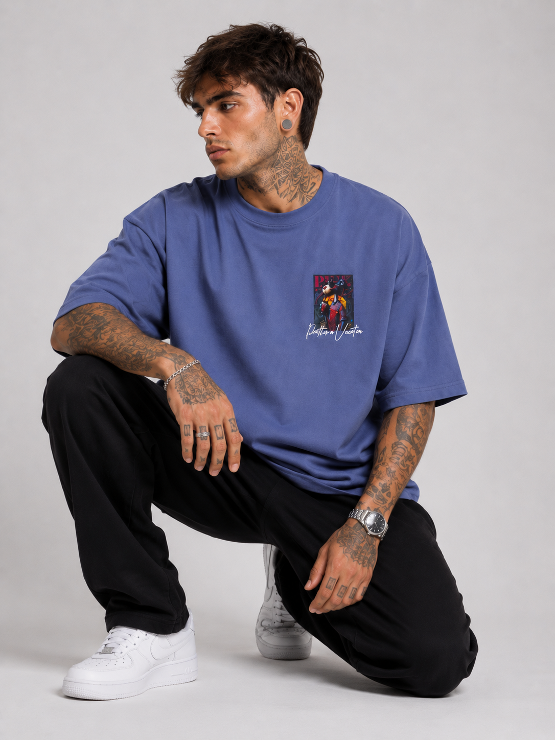 Mineral blue oversized T-shirt with chest graphic and crew neck