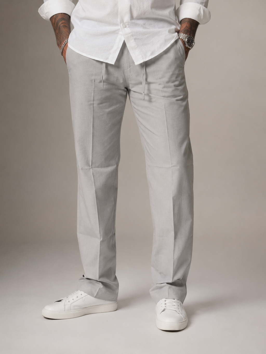 Light gray linen straight-fit pants, relaxed leg with front and back pockets