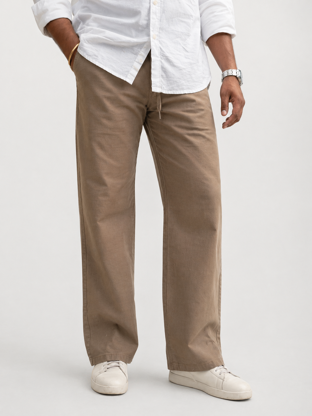 Brown drawstring linen-cotton pants, relaxed fit; side pockets and adjustable waist