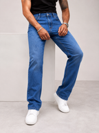 Sky Blue Ocean Wash Straight Fit Denim Jeans –