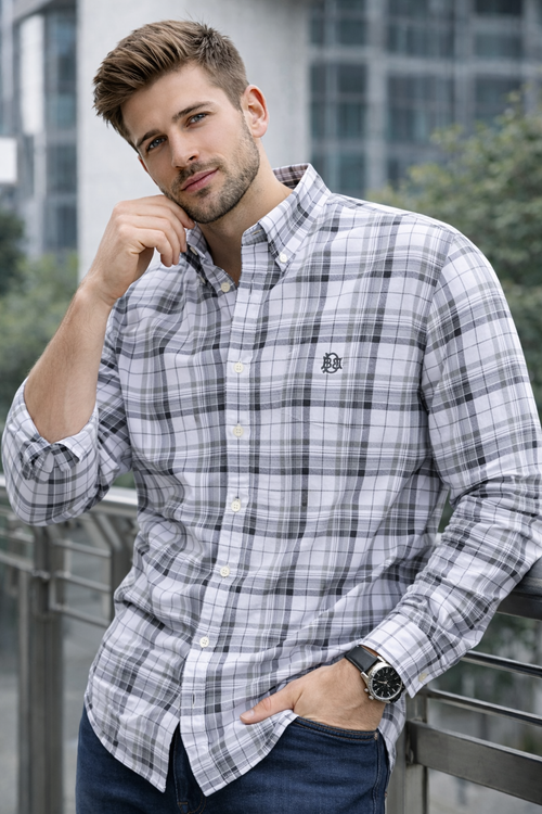 Black-and-white check oxford button-up shirt, button placket and logo on chest