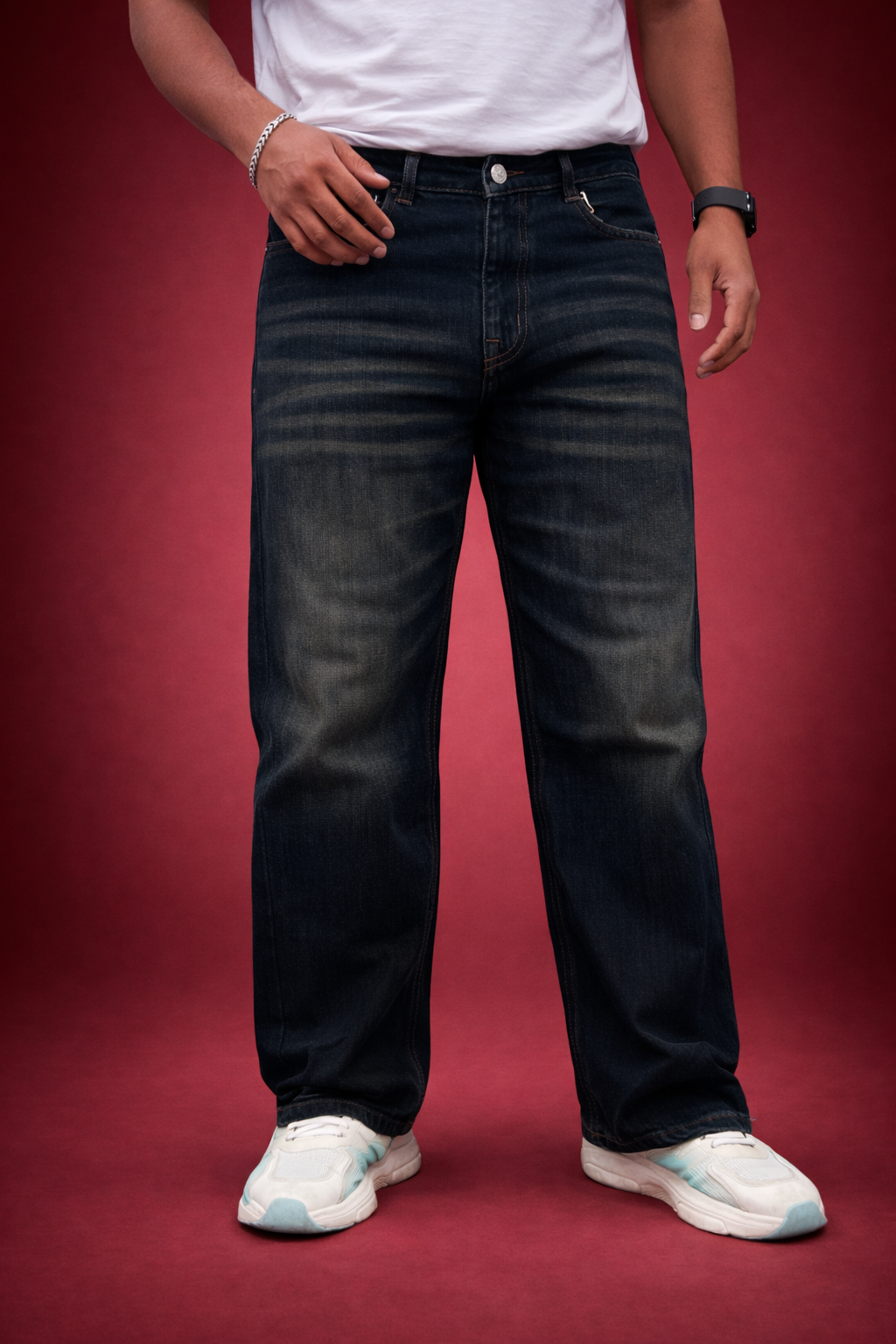 Dark indigo straight-fit jeans, front view: button fly and classic five-pocket styling.