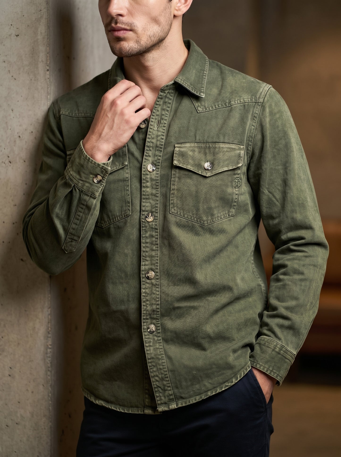 Olive regular-fit denim western shirt, chest pockets with snap-button flaps