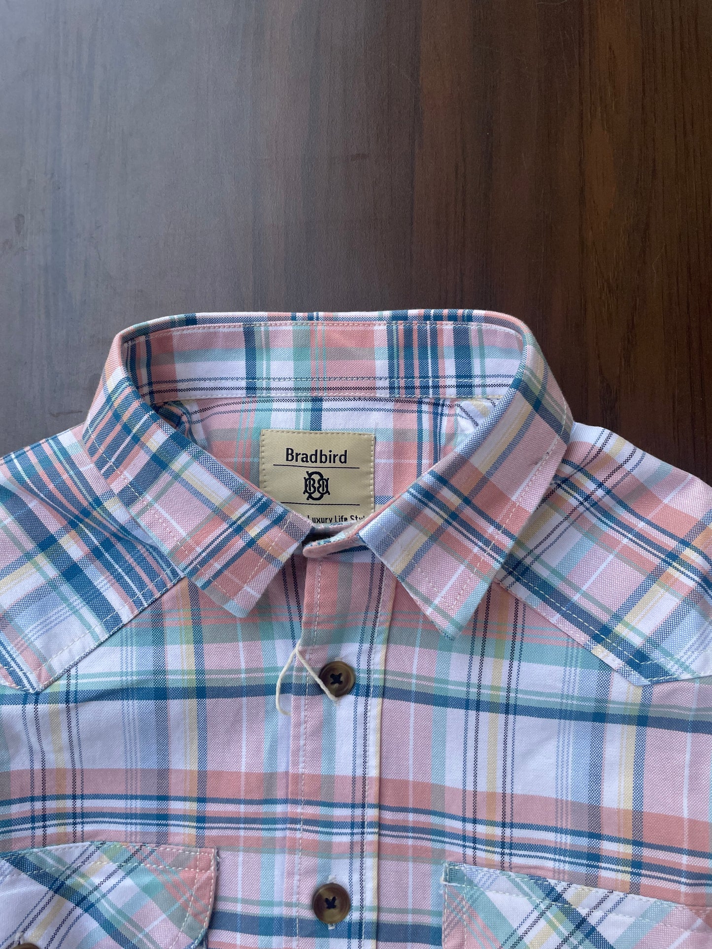 Pastel plaid cotton shirt collar and button front with logo label
