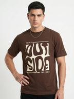 Walnut-brown crew neck T-shirt with melted box graphic print, front