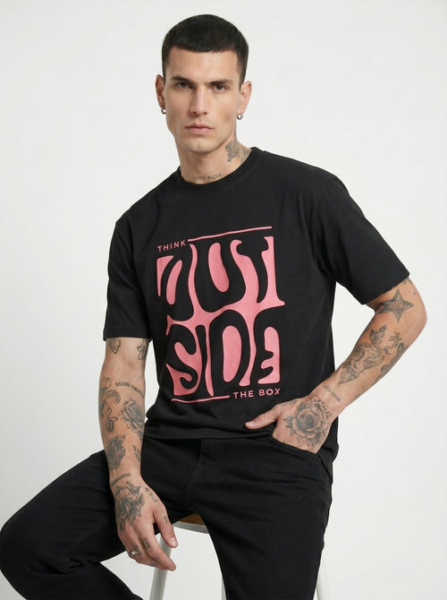 Black round-neck T-shirt with rose-pink box graphic, front view